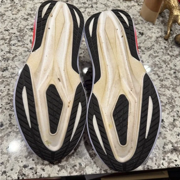 ASICS Megablast Mens Supertrainers - Picture 7 of 7